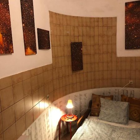 Апартаменты Pokoj 11F Краков Экстерьер фото